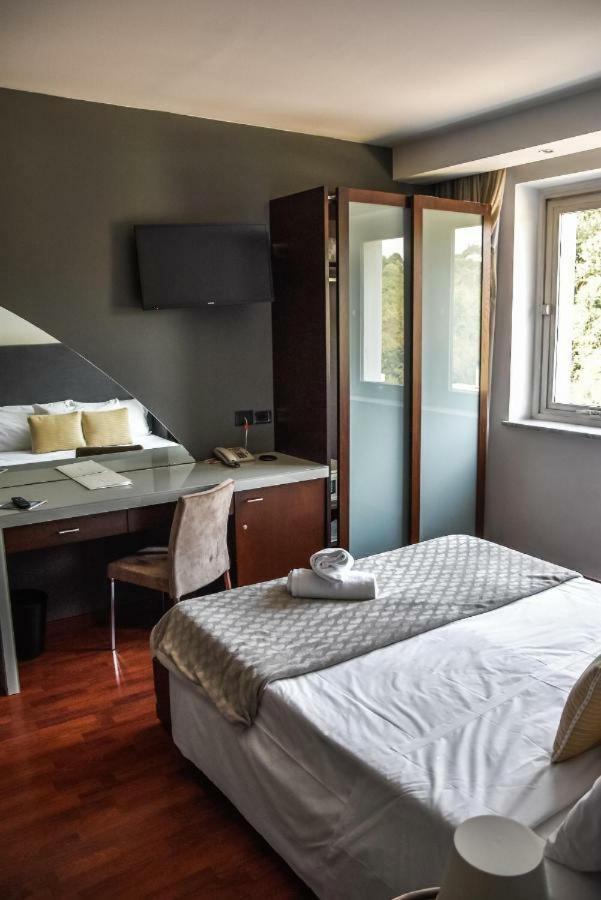 Hotel Aston 4*