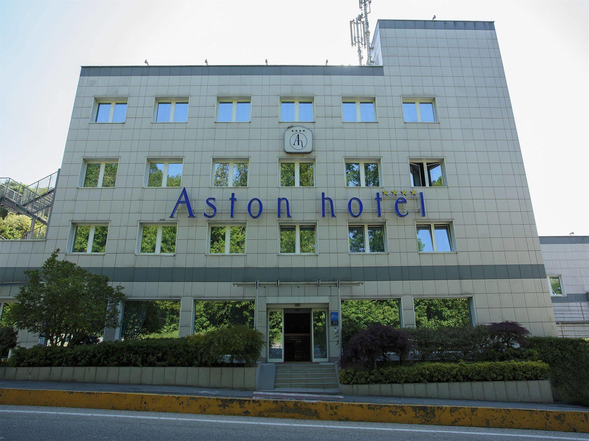 Aston 4* Pino Torinese